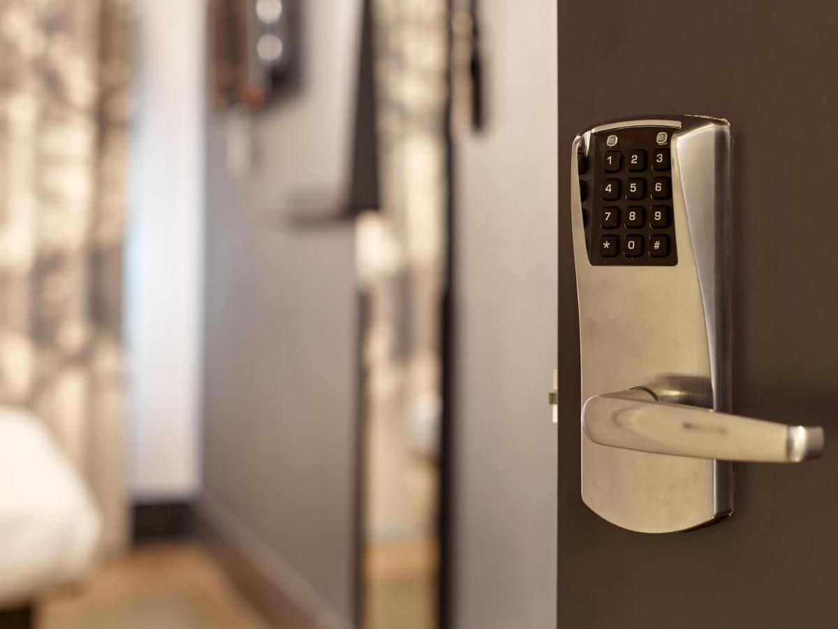 B&B Hotel Cluses Sud Екстер'єр фото